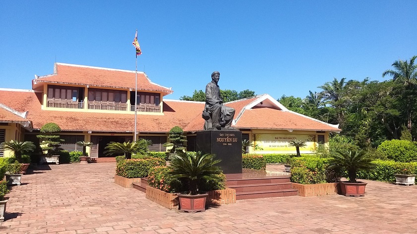 Nguyen Du Relic Site stands out on the Ha Tinh Vietnam map